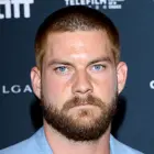  Jake Weary