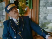 ایستگاه بعد، کریسمس-Next Stop, Christmas4