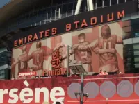 آرسن ونگر: شکست‌ ناپذیر-Arsène Wenger: Invincible2