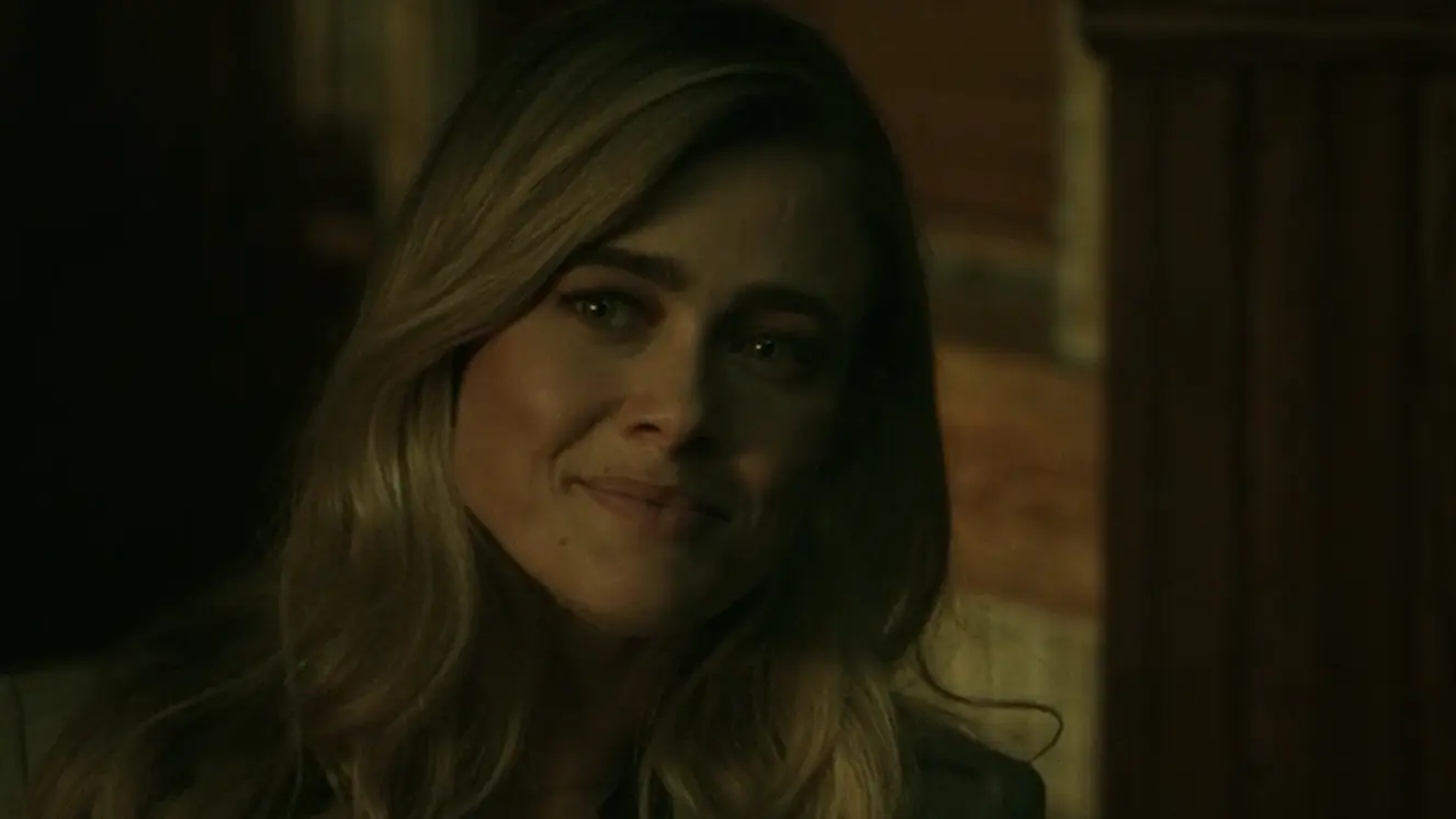 Melissa Roxburgh-قفس ذهن