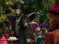 3  آلیس آنسوی آینه - Alice Through the Looking Glass